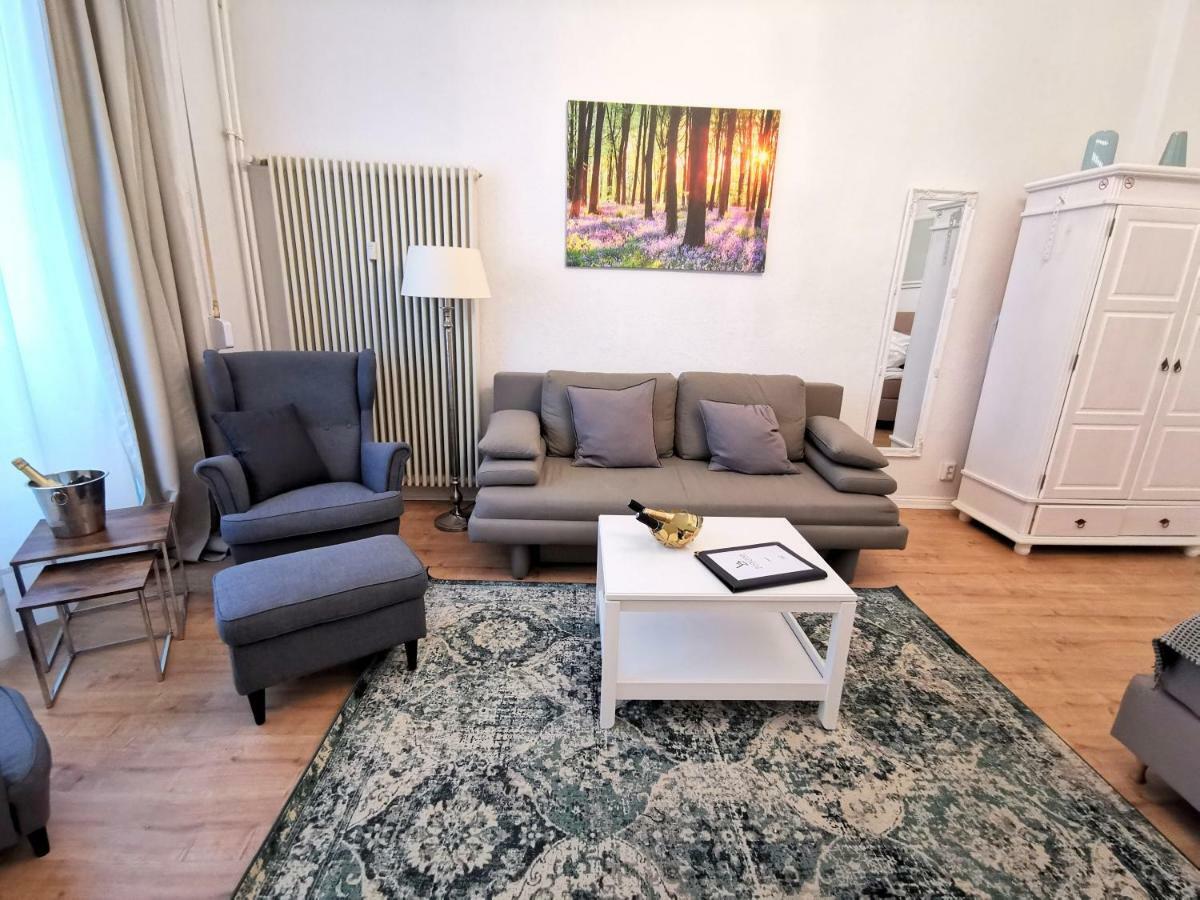 Kvh By Rockchair Apartments L Superhost Status L Boxspringbett Am Schloss Charlottenburg Welcomes You! Berlino Esterno foto