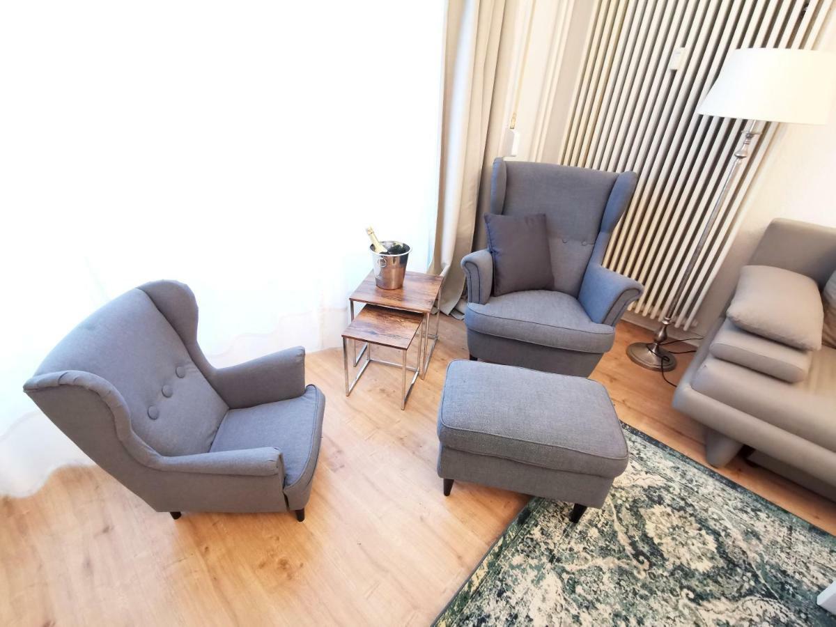 Kvh By Rockchair Apartments L Superhost Status L Boxspringbett Am Schloss Charlottenburg Welcomes You! Berlino Esterno foto