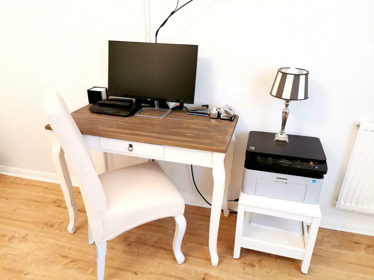 Kvh By Rockchair Apartments L Superhost Status L Boxspringbett Am Schloss Charlottenburg Welcomes You! Berlino Esterno foto