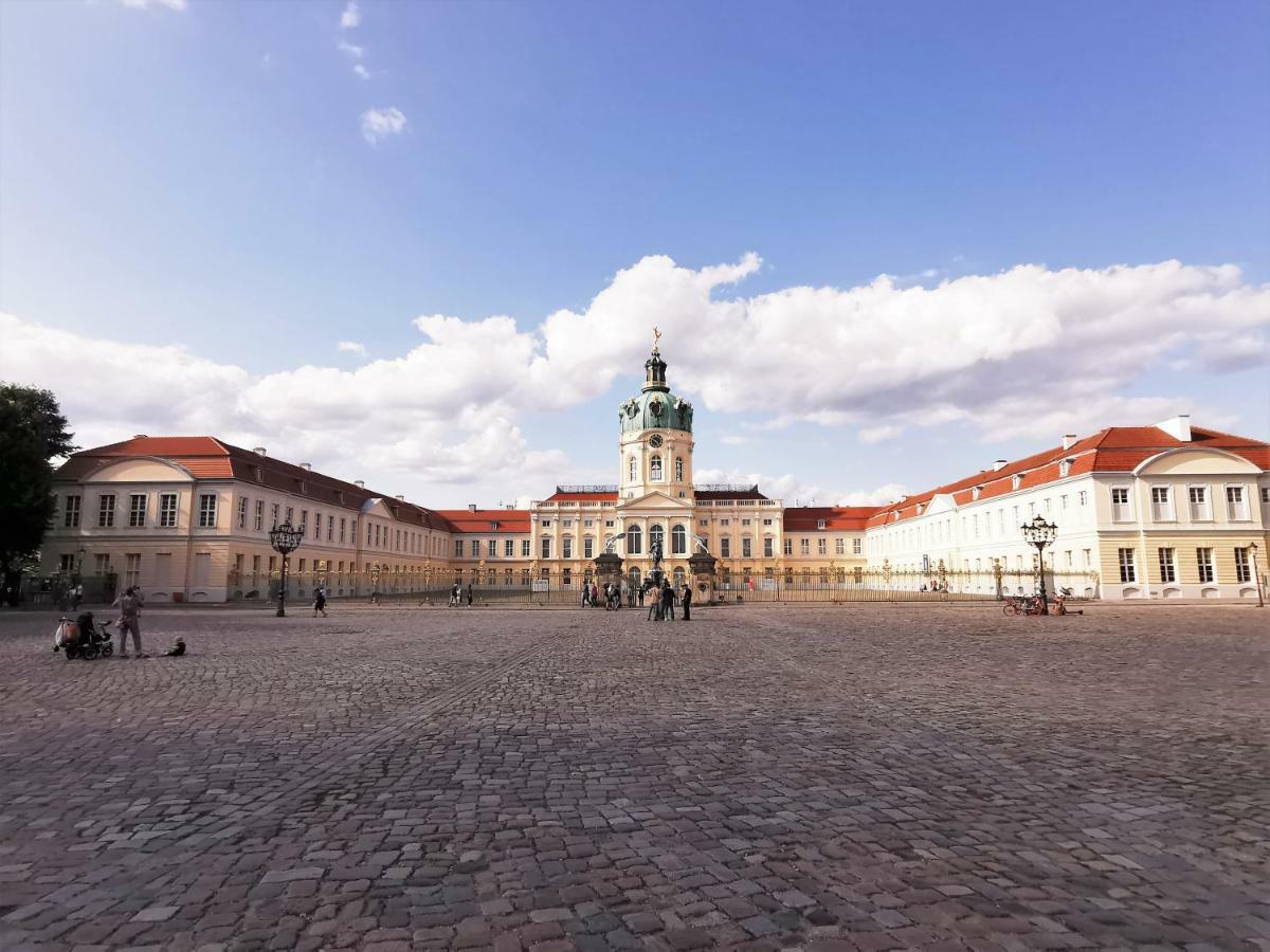 Kvh By Rockchair Apartments L Superhost Status L Boxspringbett Am Schloss Charlottenburg Welcomes You! Berlino Esterno foto